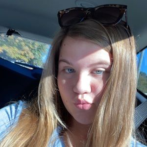 Meet your Posher, Sarah grace